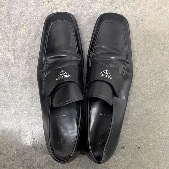 Prada Men\'s Classic Black Leather Loafers main image 6